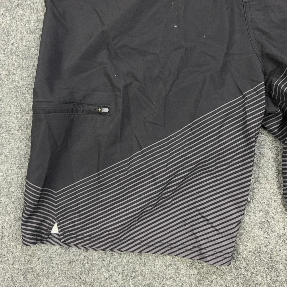 Nike Board Shorts Mens 38 Black Striped Swim Trunks Drawstring Pocket Stretch